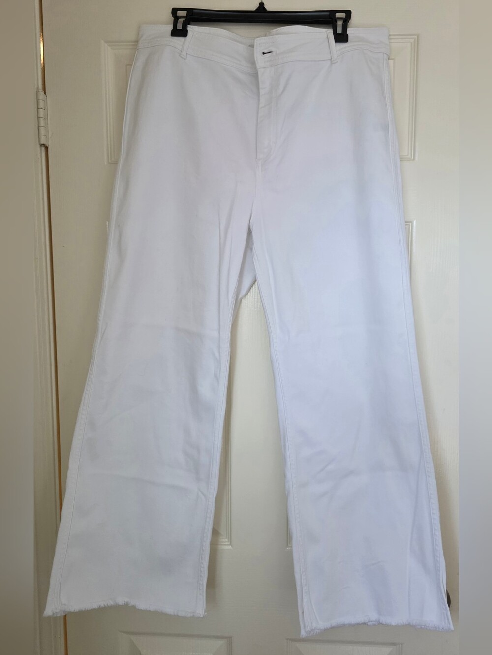 Vineyard Vines Women's Wide Leg Candiani Denim White Jeans